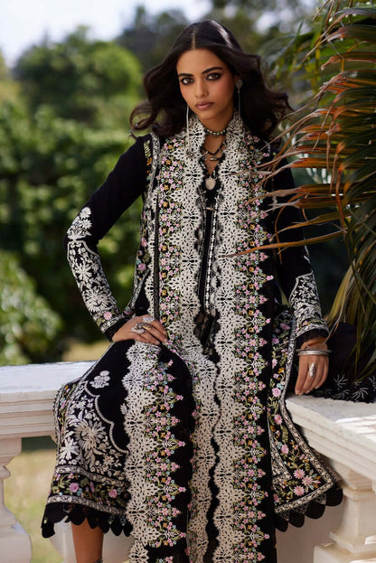 Aleia black kurta with floral embroidery and chiffon dupatta, perfect for any occasion, paired with comfortable culottes.