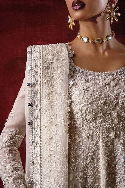 Close-up of Zehrell white organza pishwaas with embroidery, beads, and organza dupatta, showcasing intricate details.